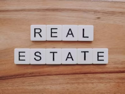 Real estate investing writer