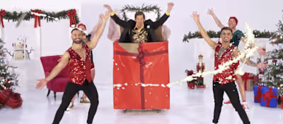 Bruce Vilanch resurrects Paul Lynde for Christmas, and other hy…