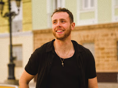 Mr Cole- UGC Creator