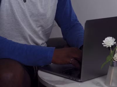 UGC Creator for a trading platform advertisement (video)