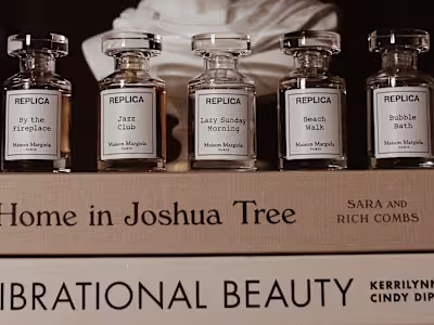 10 Cozy Perfumes for Fall 2022 — ROSEWORD STUDIO