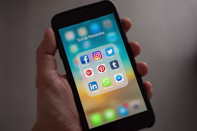 Social Media description (Instagram)