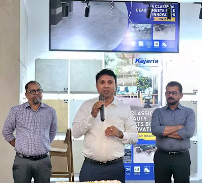 Building Networks in the Marble Industry