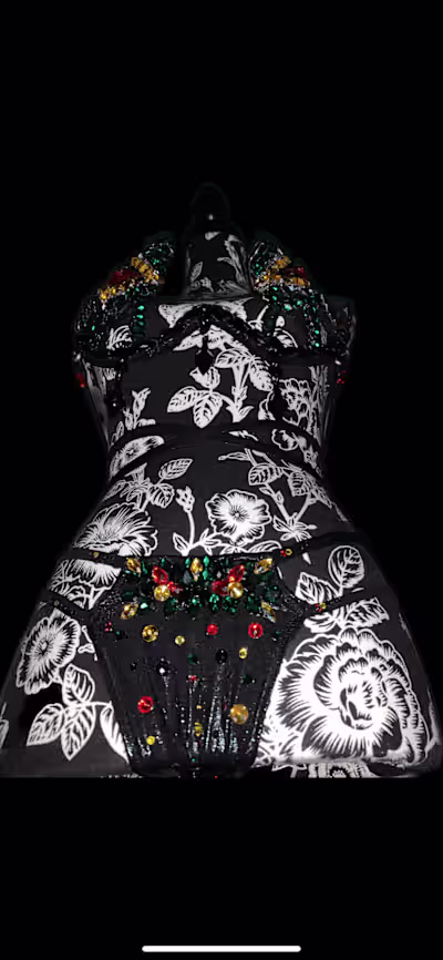 Custom carnival costumes 