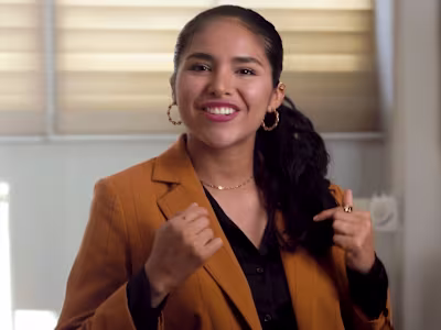 Female Spanish UGC ad campaign to build brand awareness