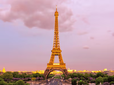 Top 10 Most Famous Books Set in Paris