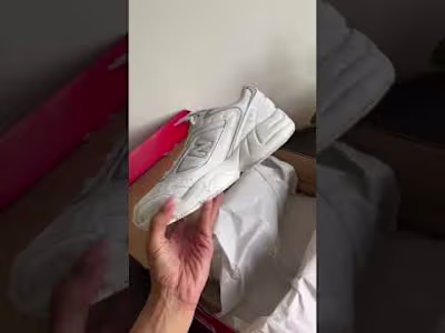 Fashion Content, single brand video with an engagement focus