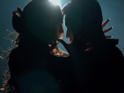 Ella Janes - Smoke and Mirrors