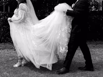 How to handle wedding budget stress with your fiancé – Let’s Pr…