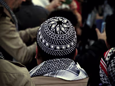 NO FRIENDS EXCEPT FOR THE MOUNTAINS: ITALY, TURKEY AND THE KURDs