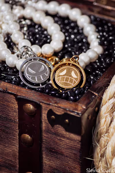 Golden Ant Ace Necklace