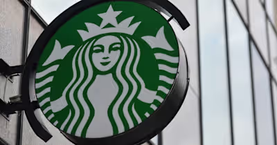 15  Iced Drinks You Can Order Off Starbucks’ Secret Menu