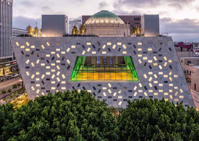 Audrey Irmas Pavilion: OMA's Stylish & Angularly Slant Edifice 