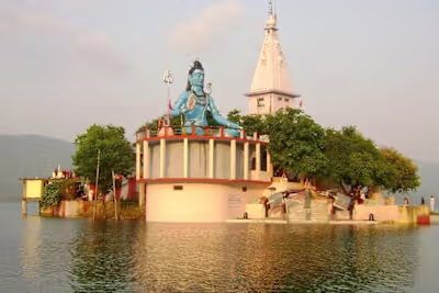 Delhi to Una Taxi Booking Service