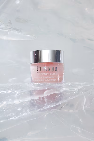 Clinique Social Media Content