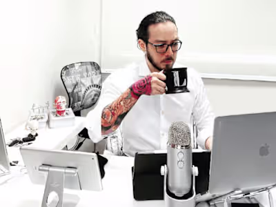 Social Media Management - Dr Luis Alberto Parra