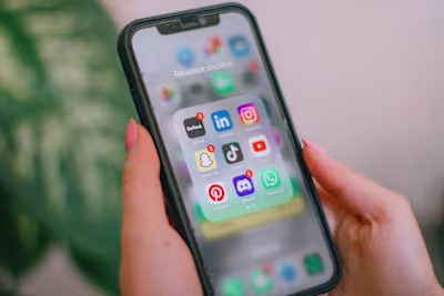 Building Social Media Community for MindGinie.