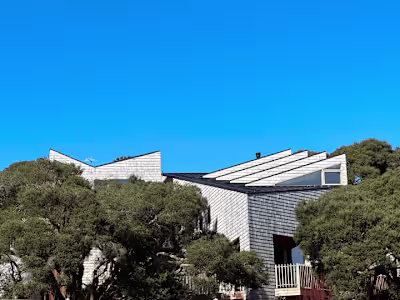 Portsea Shingle House | Webflow Development