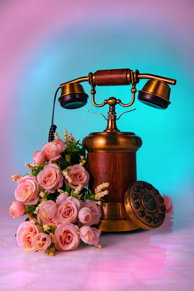 Product photography with an old telephone