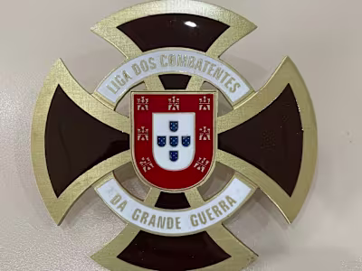 Restauro da Placa Toponímica | Av. dos Combatentes da Grande Gu…