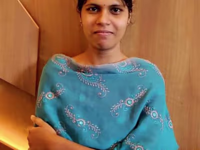 Sona J Stark on Instagram: “Walking along with the sea ❤️😘”