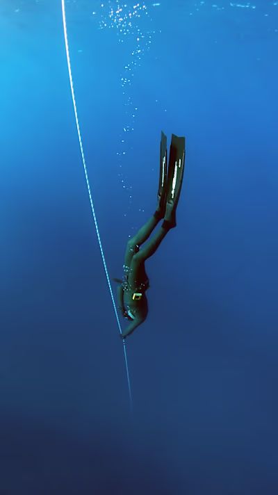 Freediving vs. Snorkeling: Deep Dive or Stay Afloat