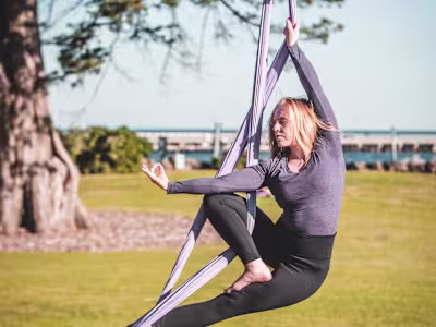 Aerial Yoga Life [Freelance Social Management] 