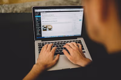 Blog Post: The 6 Rules to Writing Headlines That Get Reads