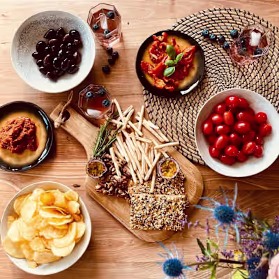 Chapero - Check out our tasty food boxes now!