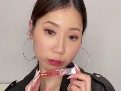 AMUSE MAKEUP: Advertisement 