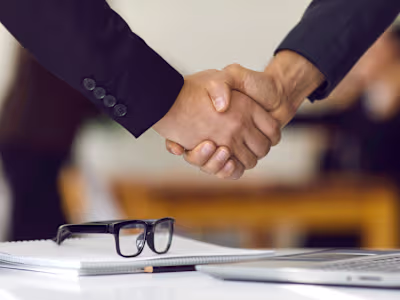 Maximizing Satisfaction through Proactive Customer Support