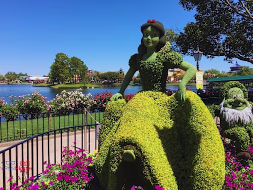 What to Wear to Disney World in April (Packing List Guide for 2…