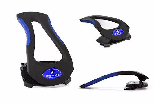 Ergonomic body shaver handle design