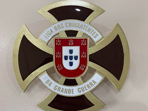 Restauro da Placa Toponímica | Av. dos Combatentes da Grande Gu…