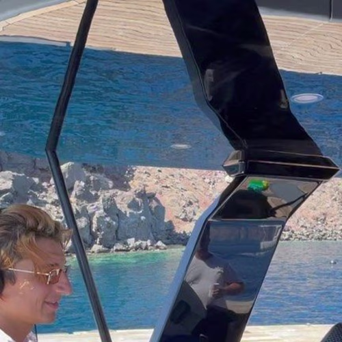 𝑆𝑎𝑖𝑛𝑡 𝐸𝑥𝑝𝑒𝑟𝑖𝑒𝑛𝑐𝑒 𝐿𝑖𝑓𝑒𝑠𝑡𝑦𝑙𝑒