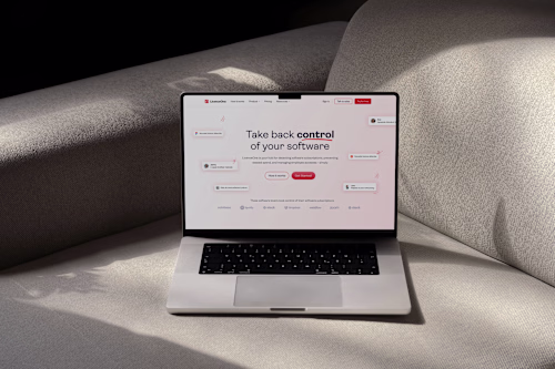 LicenceOne Branding & Webflow website