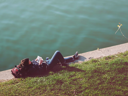 4 Best Books Every Introvert And Overthinker Must Read