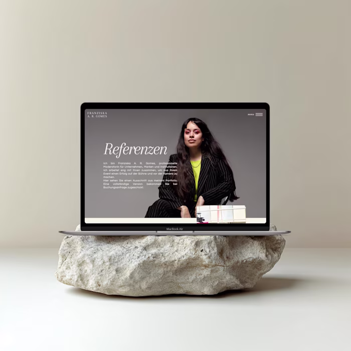 Custom Showit Website