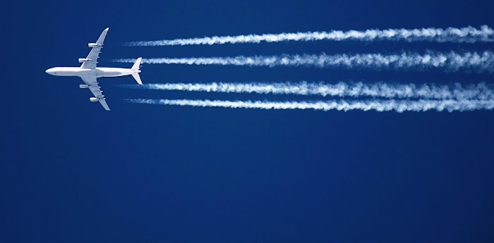 Why does a plane look and feel like it’s moving more slowly tha…