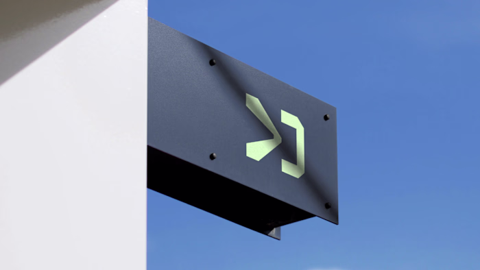 DirectCase – Brand Identity