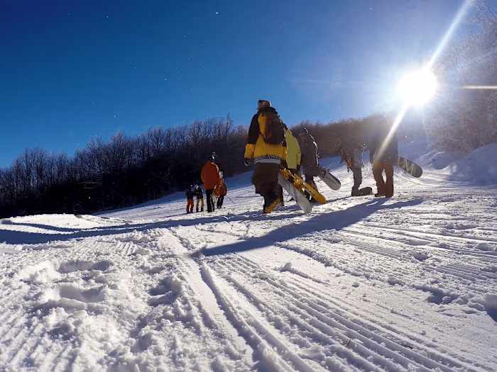 Snowboarding with friends. trailer - YouTube