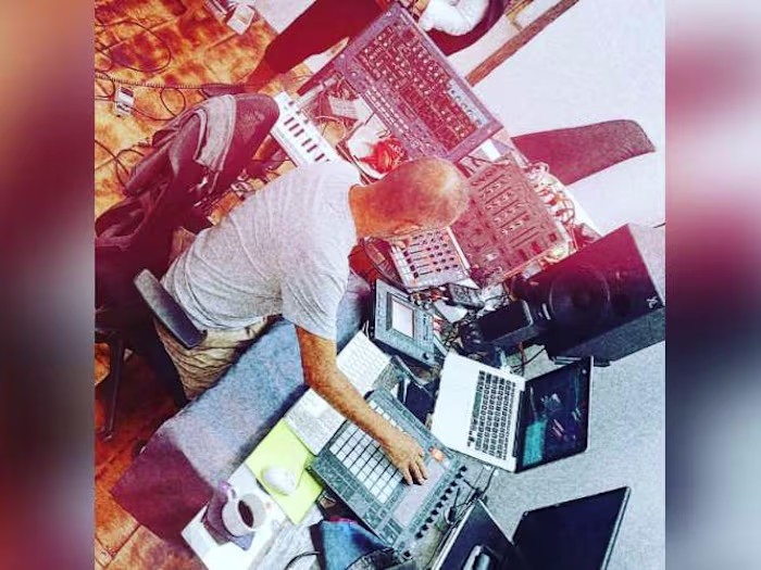 Immersive 3D Sound Experience for Virtual Reality Game