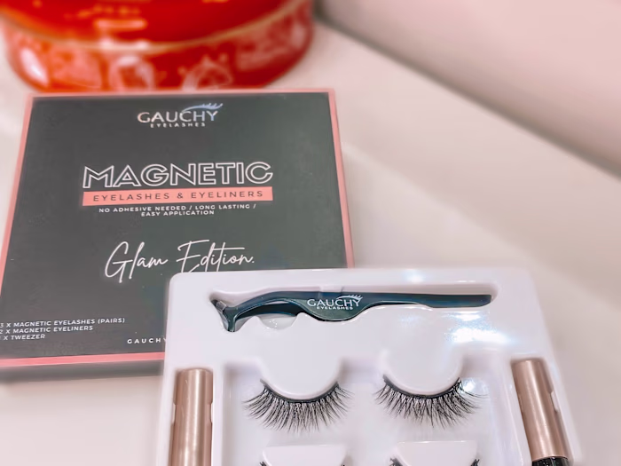 ¡Pestañas magnéticas!