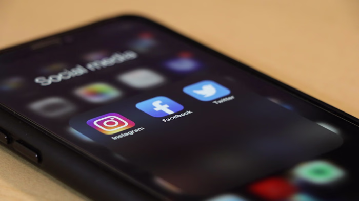 Looking at famous apps from a different angle