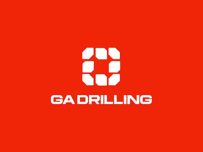 Built a “stay-and-play” landing experience in Webflow - desi...