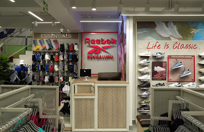 Retail Outlet for Reebok India :: Behance