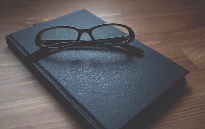 THE ULTIMATE GUIDE TO PRODUCTIVITY HACKS FOR A BUSY PROFESSINALS