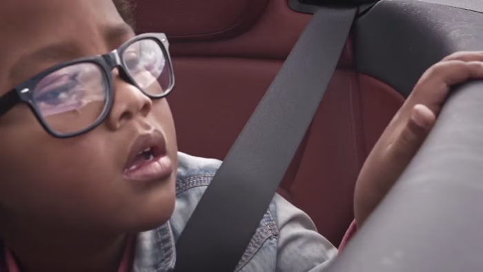 Mercedes-Benz Talks to the Experts in Wonder