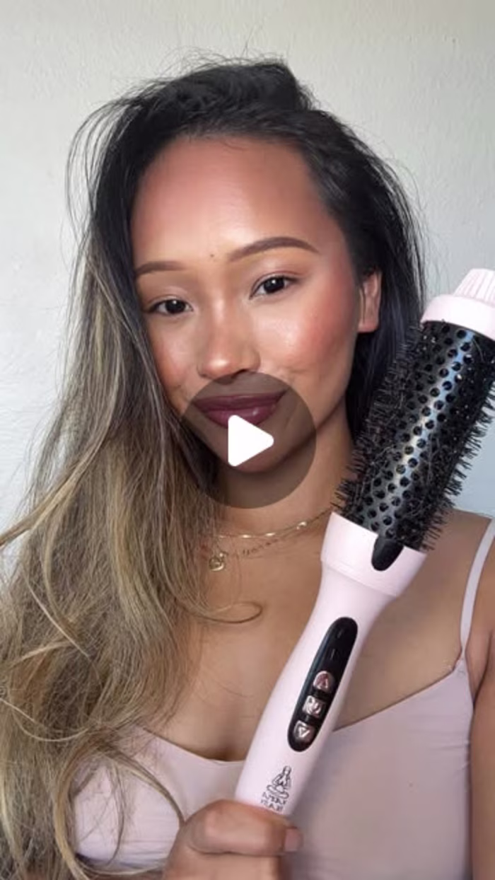 Hot Babe Thermal Brush Promotion