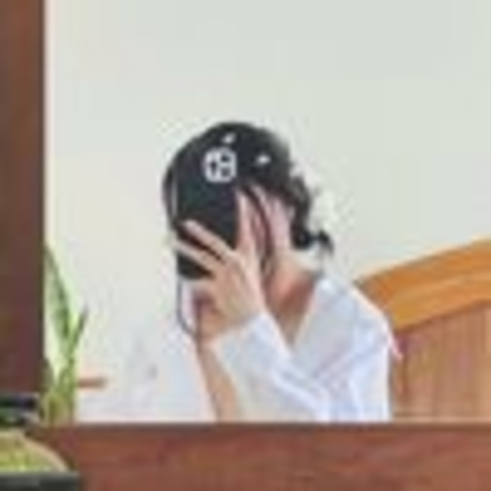 PRELOVED OF JUJU (@_prelovedofjuju) • Instagram 